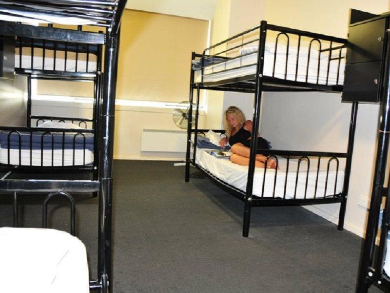 Хостел Nomads Melbourne Backpackers Экстерьер фото