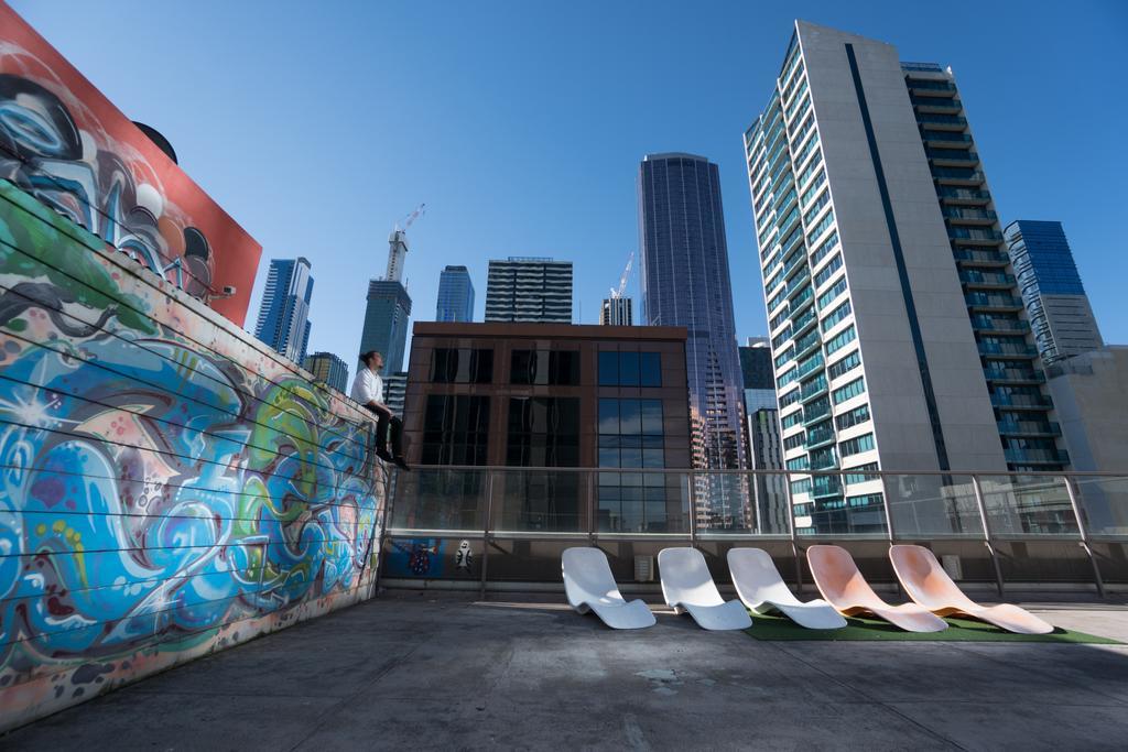 Хостел Nomads Melbourne Backpackers Экстерьер фото