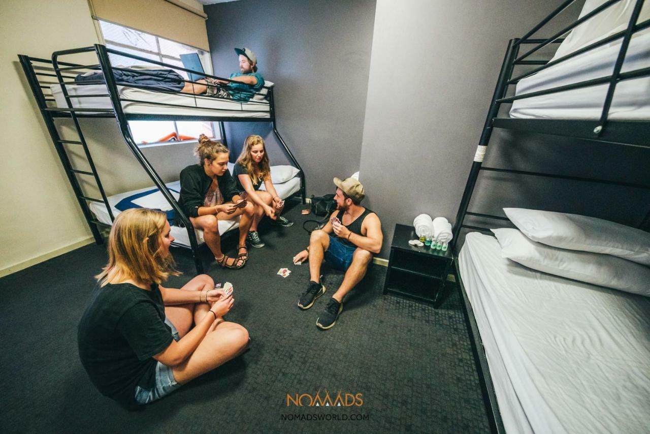 Хостел Nomads Melbourne Backpackers Экстерьер фото