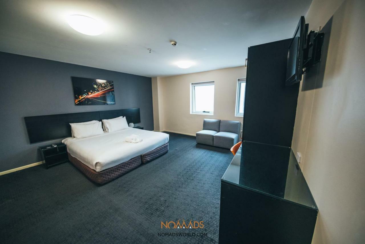 Хостел Nomads Melbourne Backpackers Экстерьер фото